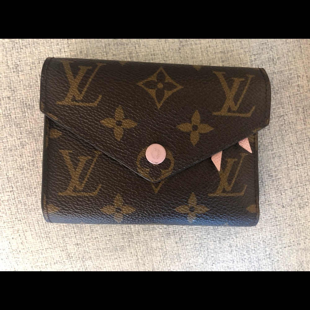 Louis Vuitton VICTORINE WALLET pink